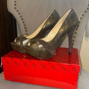GUESS peep toe heels